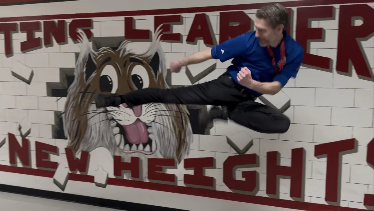 Speaker Tim Rook back in action at Weems Elementary School