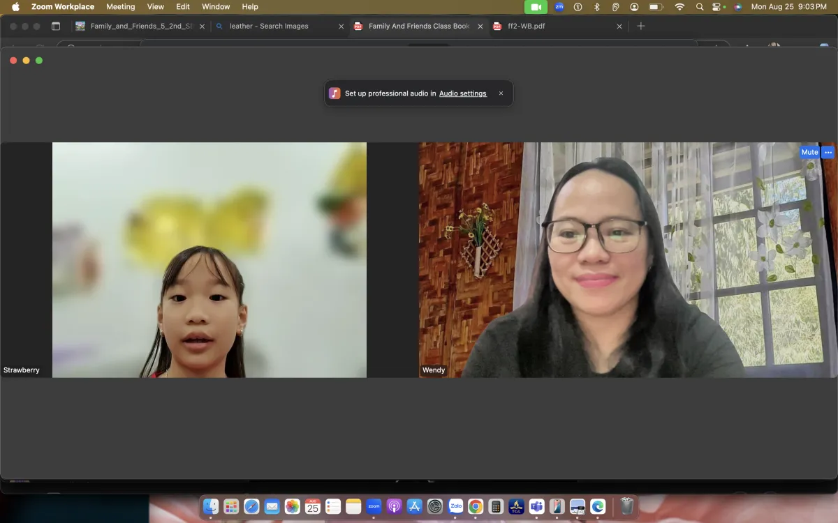 selective focus photography of light bulb