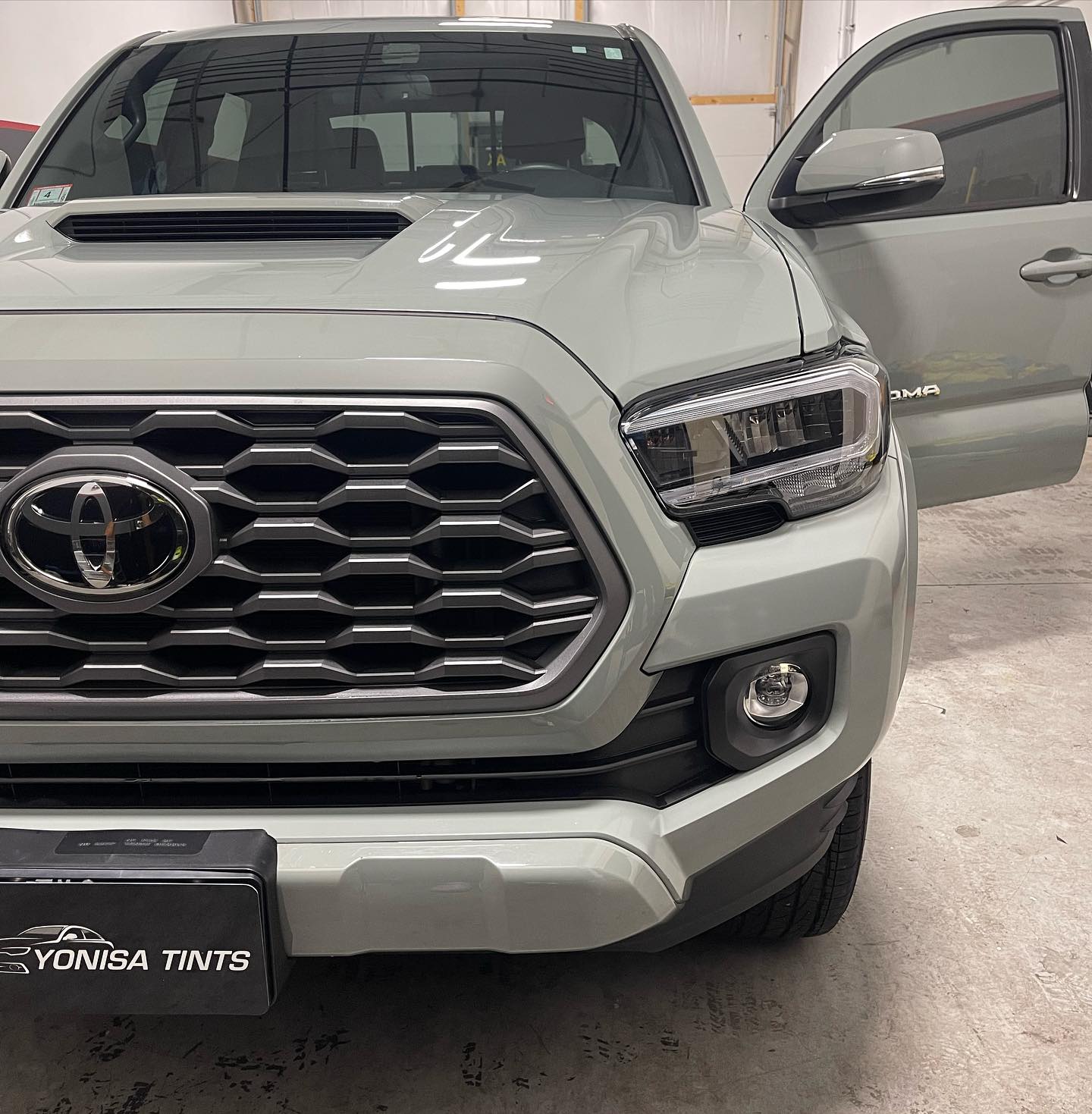 Ceramic Tint Holden, MA