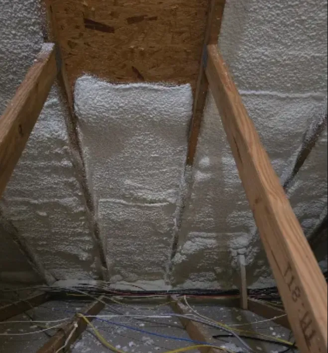 How Radiant Barrier Spray Lowers Attic Temperatures in Florida Summers