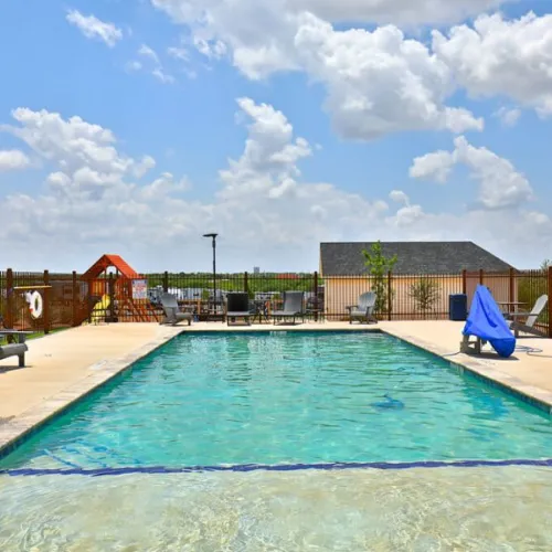 Swimming pool a Ridgeview RV Resort