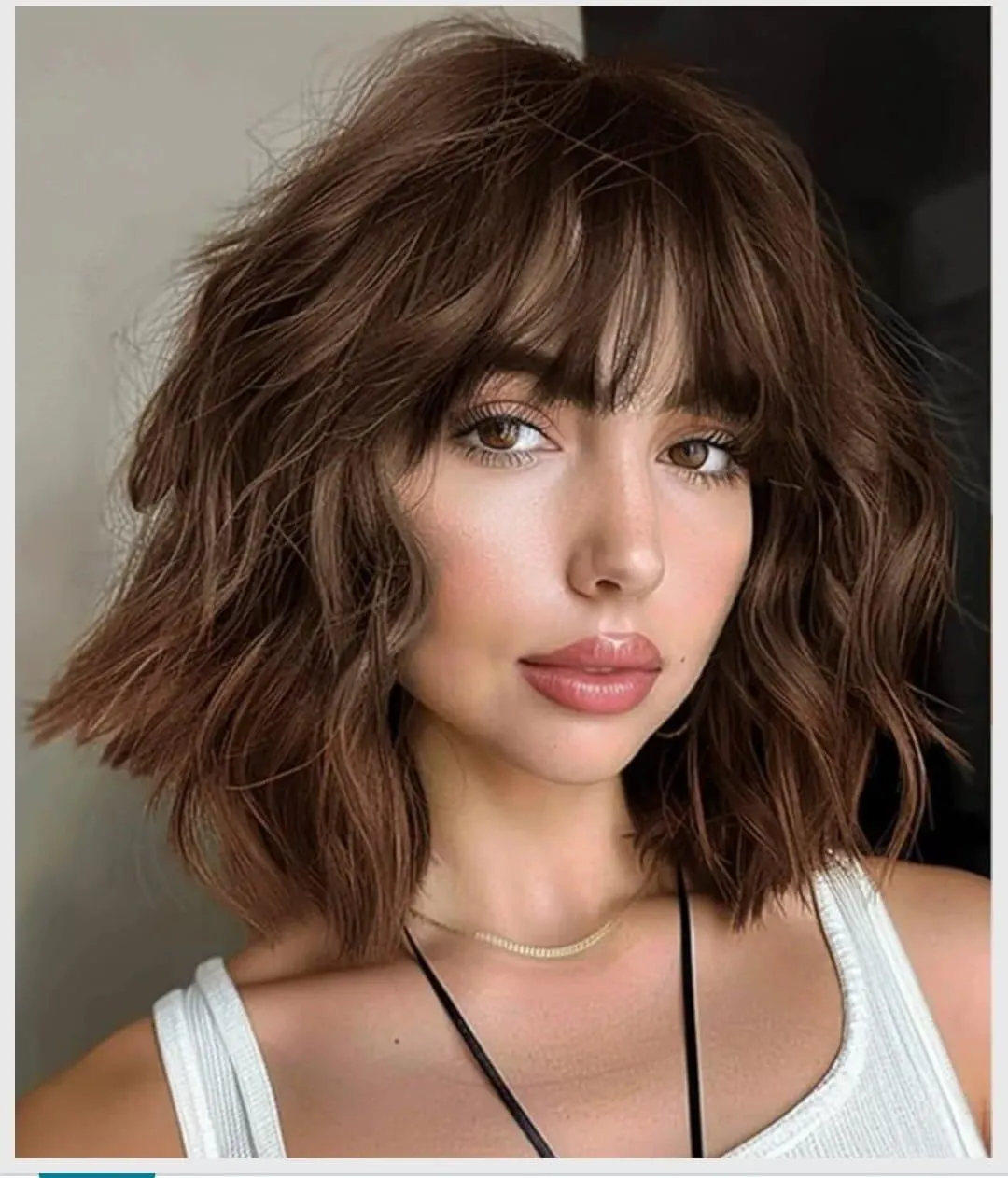woman's face on focus photo
