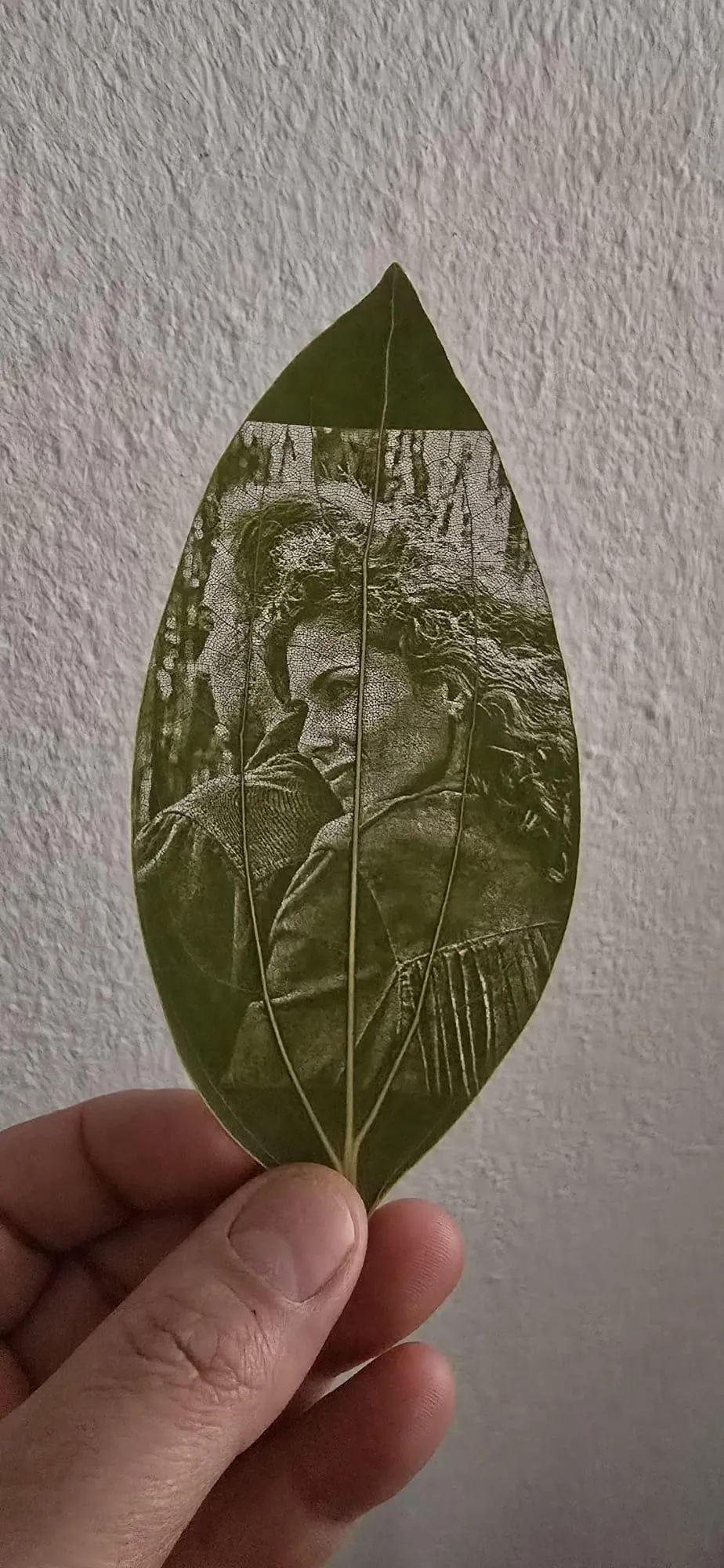 Foto personalizzata incisa su vera foglia naturale - Fantasy Gadgets