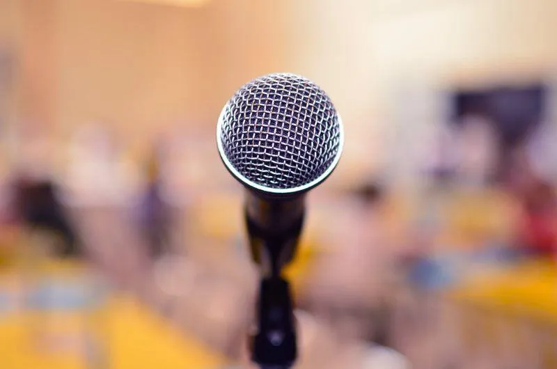 Microphone