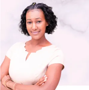 Eliza "Ellie" Rvella, Founder & CEO of EllieTalksMoney