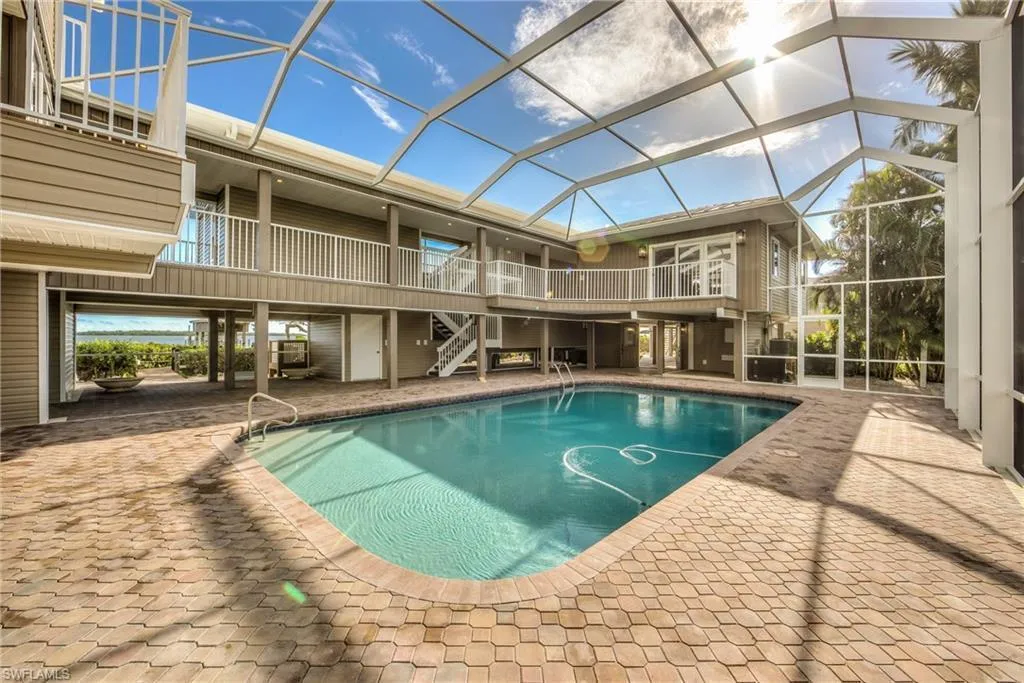Large private vacation rental for large family, private pool, waterfront views