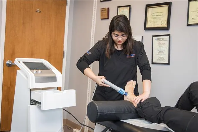   Dr. Paaneri Jethwa  Physical Therapist