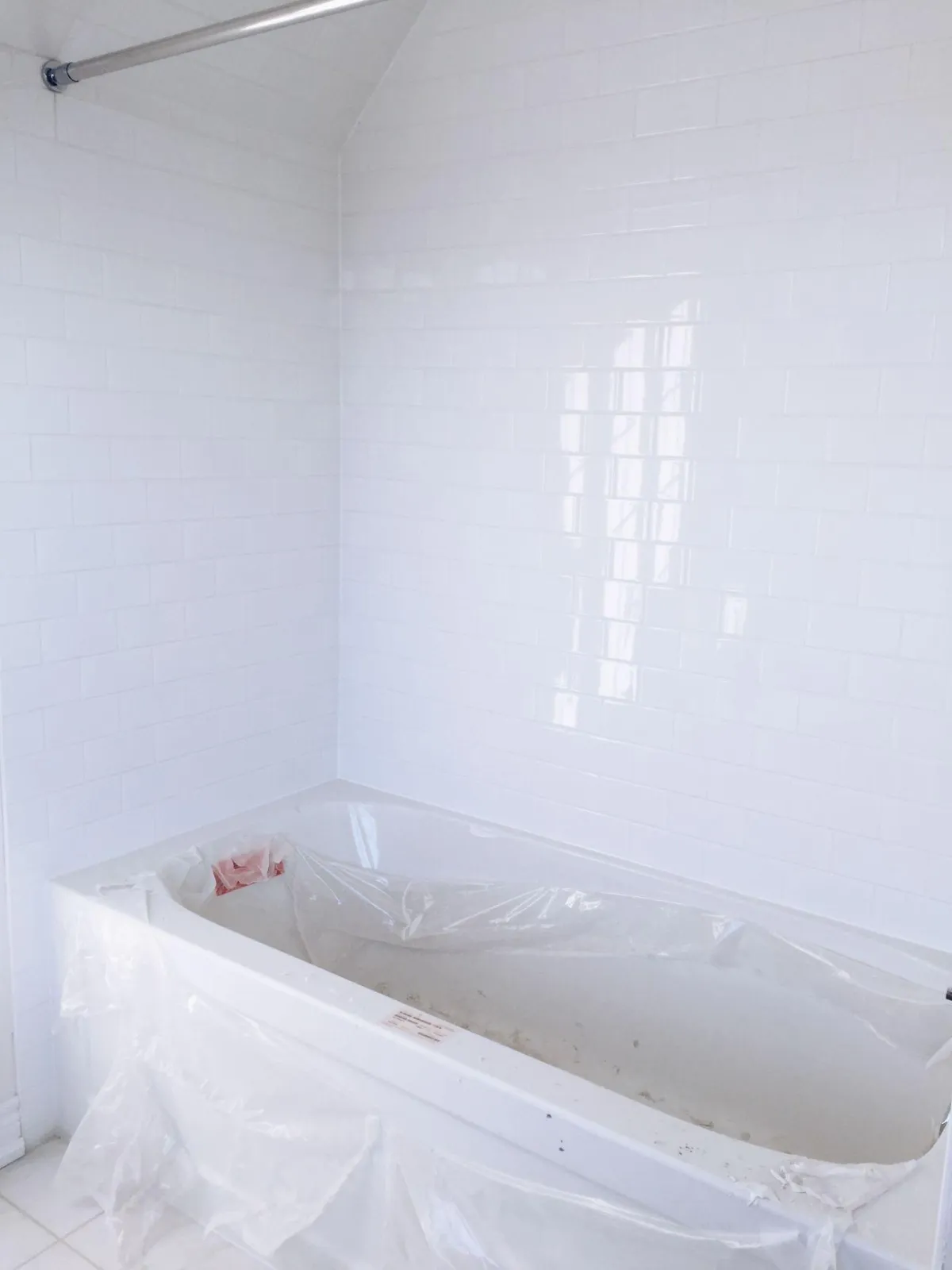 Bathtub Reglazing Services Tampa, FL Tub Reglazing Done Right!