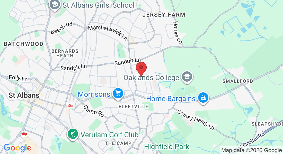 17 Central Dr, St Albans AL4 0UX, UK