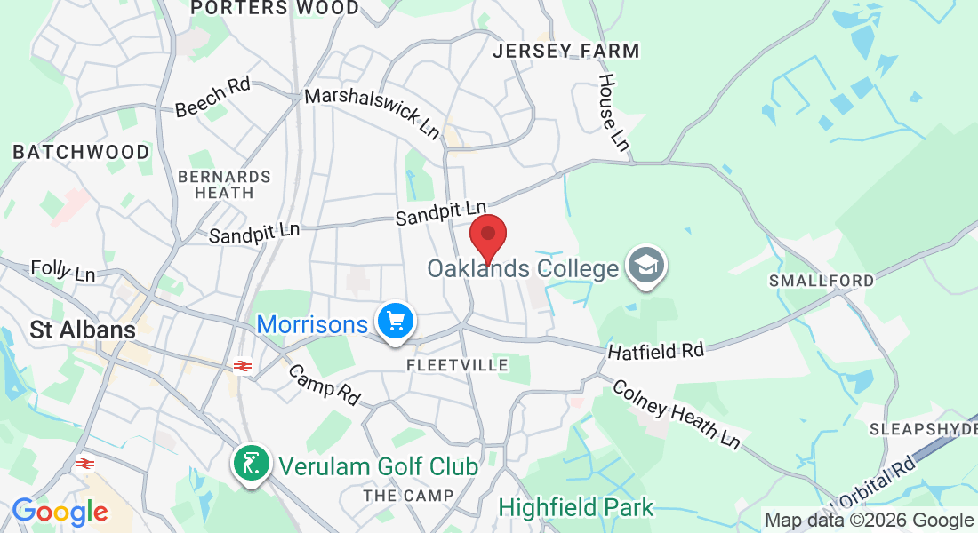 17 Central Dr, St Albans AL4 0UX, UK