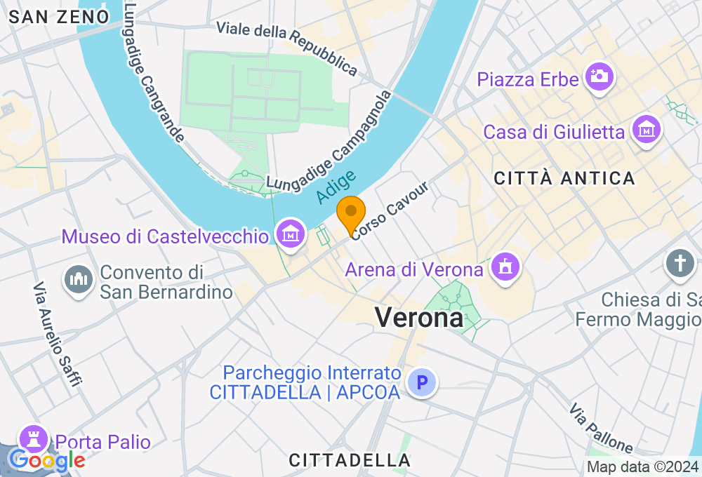 Palazzo Balladoro, Corso Cavour, 41, 37121 Verona VR, Italy