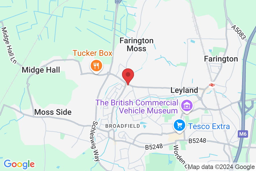 Oak House, 317 Golden Hill Ln, Leyland PR25 2YJ, UK