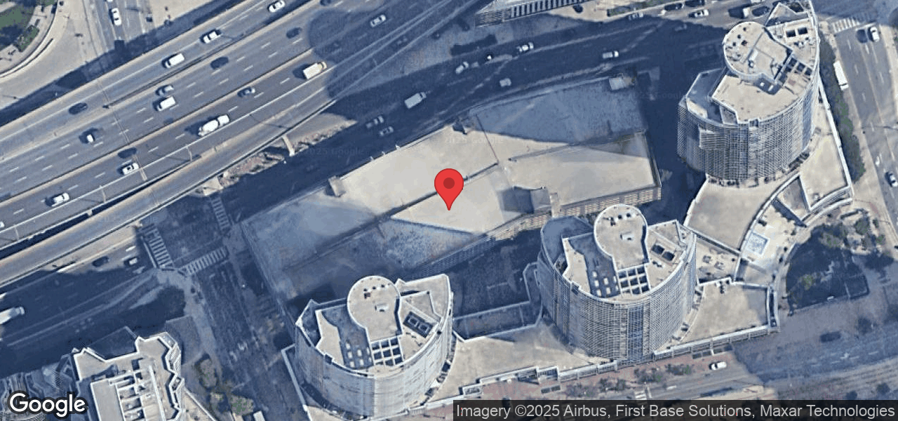 200 Queens Quay W, Toronto, ON M5J 2Y5, Canada