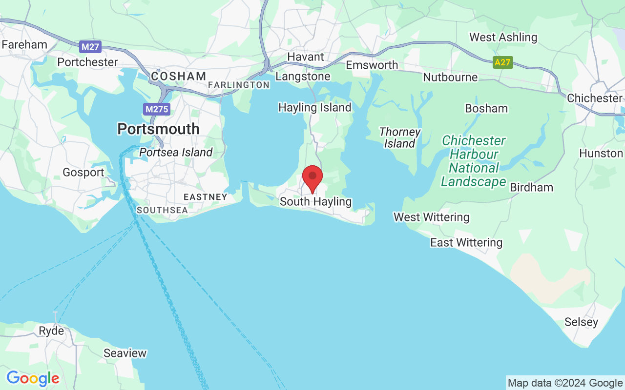 Walnut Tree Cl, Hayling Island PO11 9BD, UK