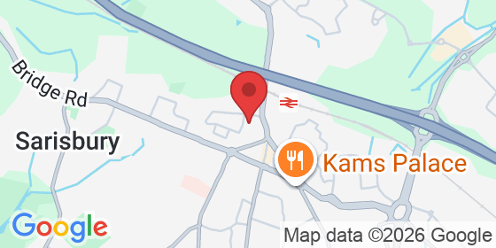 2 Beacon Cl, Park Gate, Southampton SO31 7GP, UK