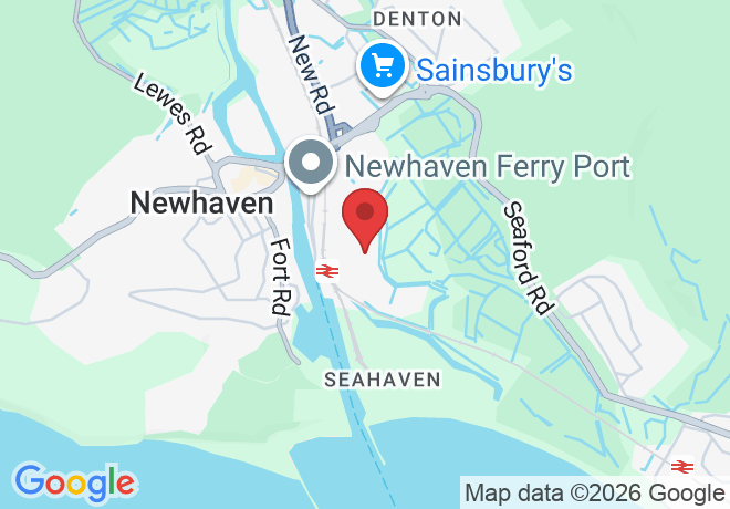 Beestored, Bevan House, Beach Cl, Newhaven BN9 0BY, UK