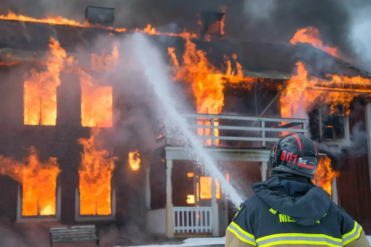 Essential Steps in Smoke Damage Cleanup