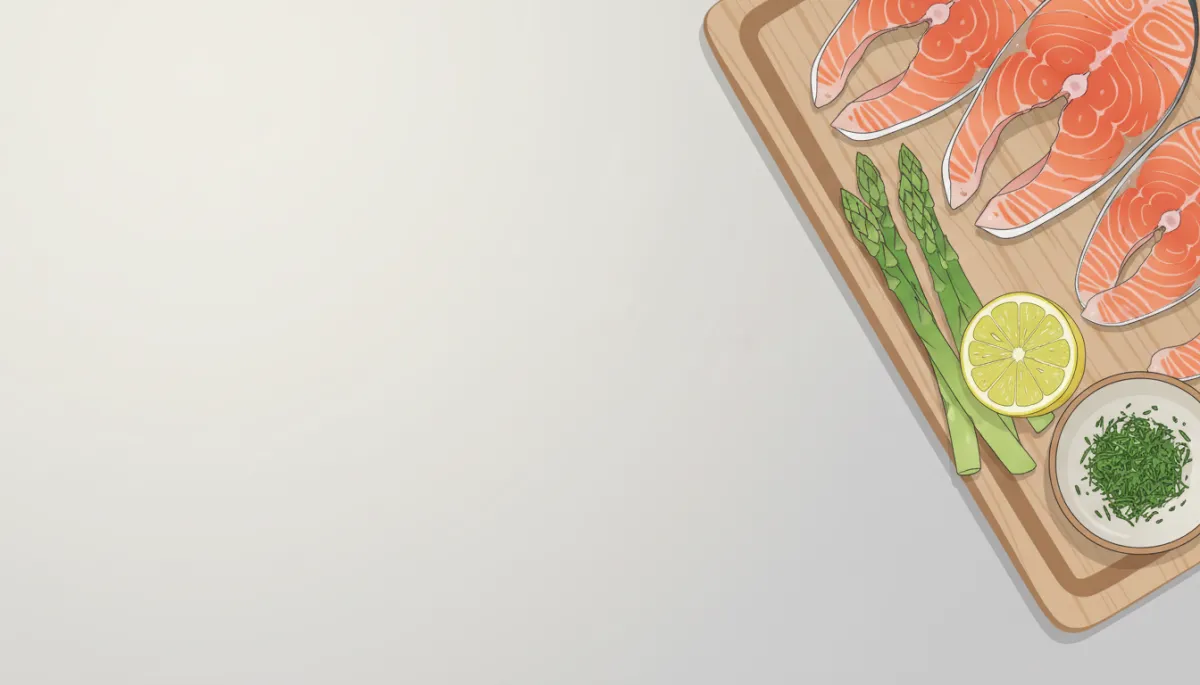 Rauwe zalm, groene asperges, citroen en dille elegant voorbereid op een snijplank Rauwe zalm, groene asperges, citroen en dille elegant voorbereid op een snijplank