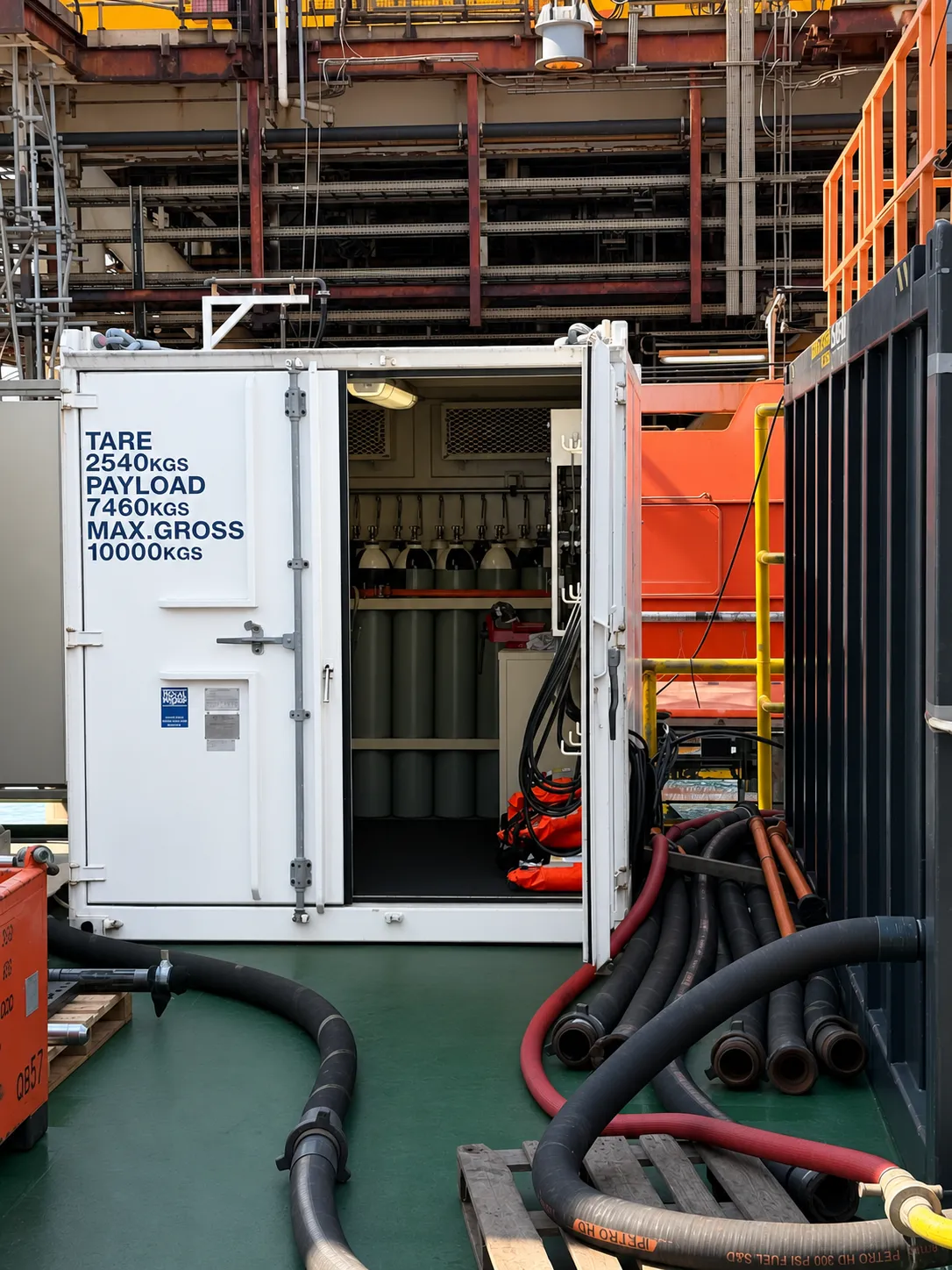 Clean and sharp offshore breathing air cascade container (Sabre Safety)