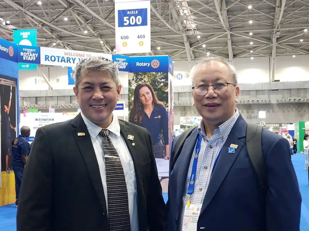 Executive meeting exchange at Rotary Club of Alabang