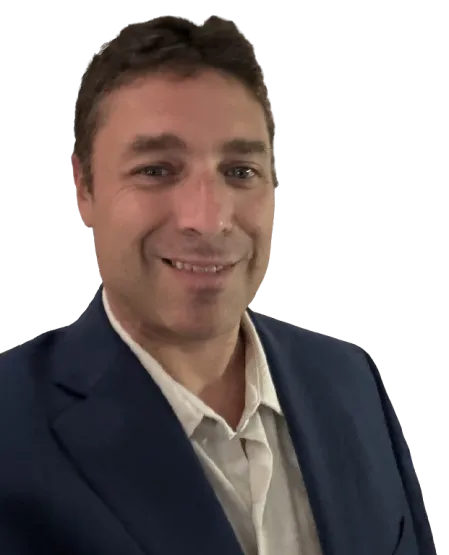 Close-up circular portrait of the same smiling man in a suit from the hero section
