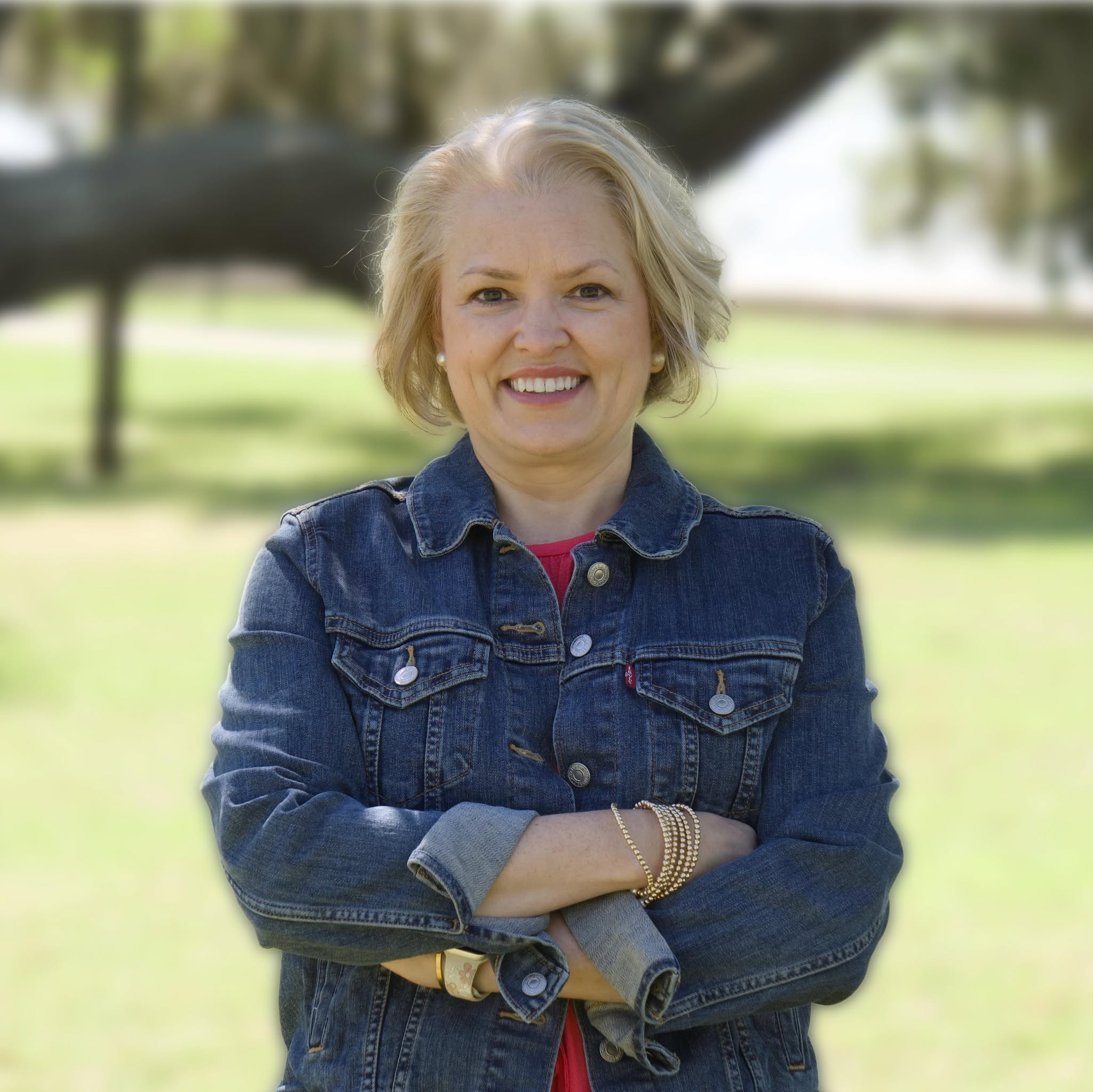 Danelle Templeton Headshot