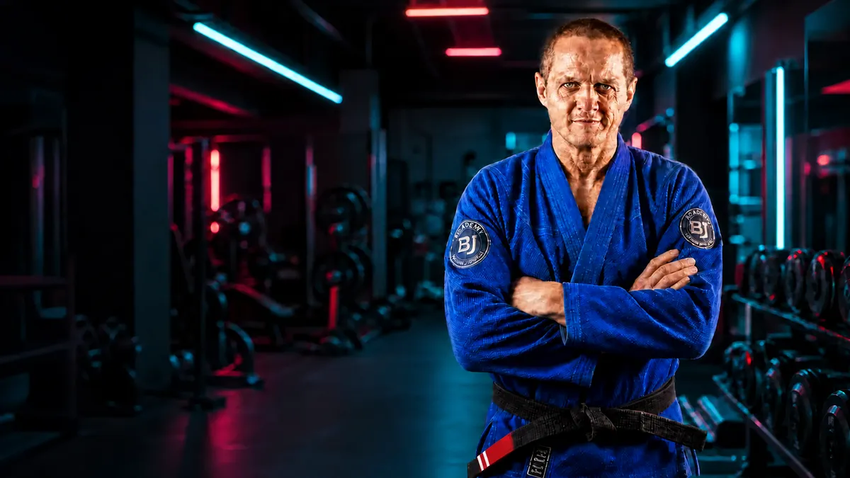 Attila Varga coaching — 2nd degree BJJ black belt, Muay Thai trainer, kettlebell instructor