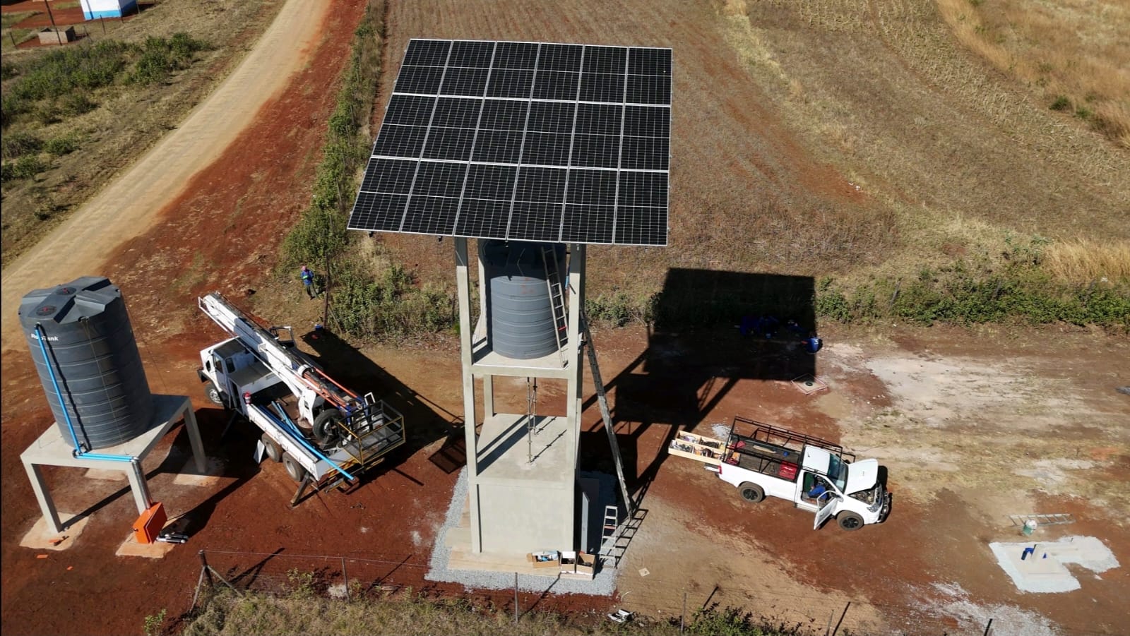 Commercial Solar PV Array on modern industrial roof
