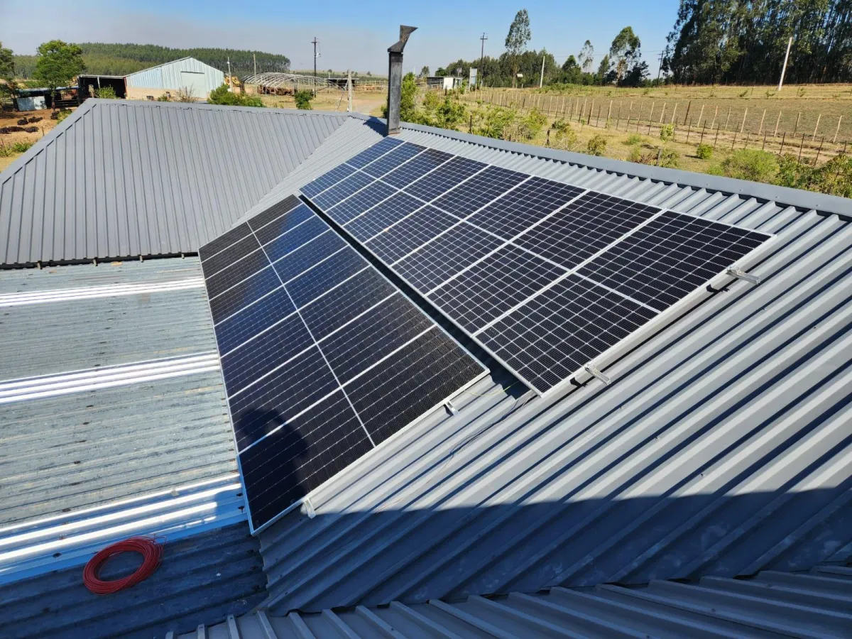 Commercial Solar PV Array on modern industrial roof