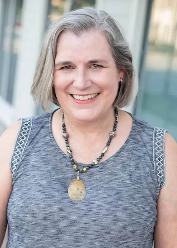 Kristen West McGuire headshot