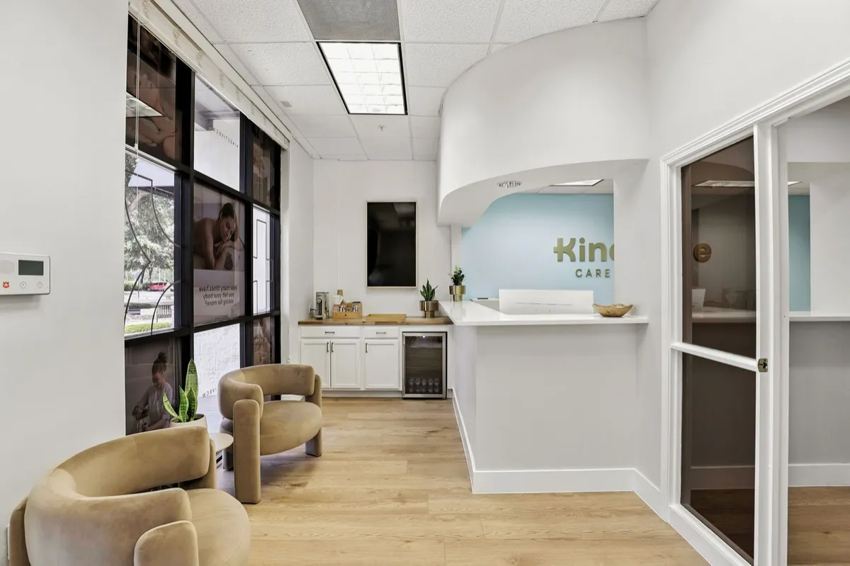 Dr. Alisha Kuhn D.C