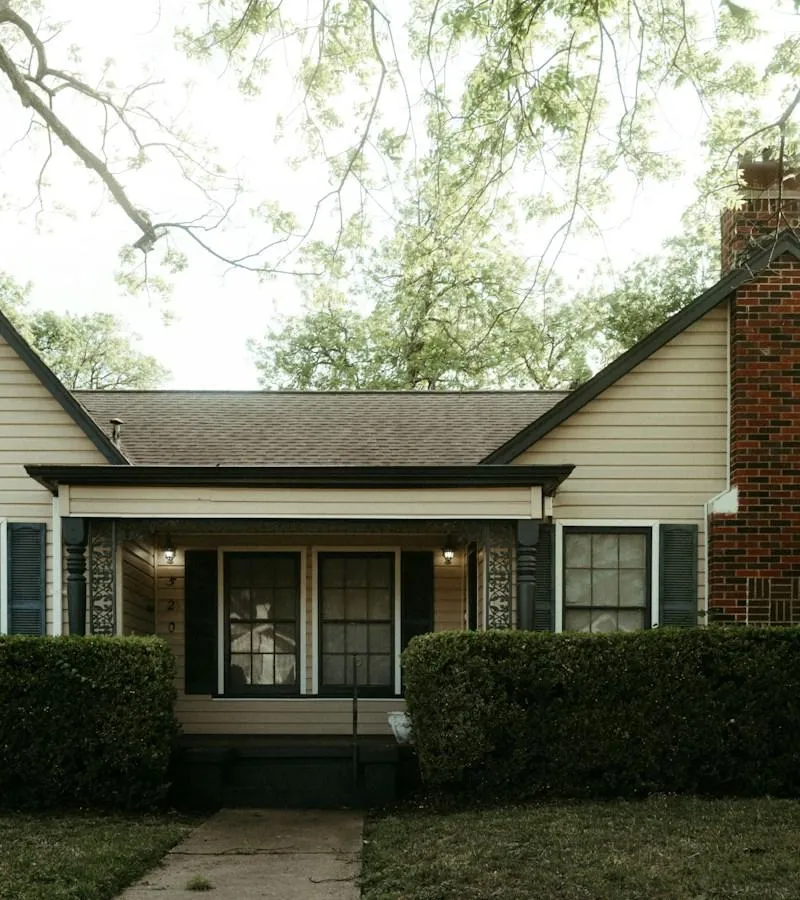 A Herndon-area house in need of repair that we buy as-is for cash