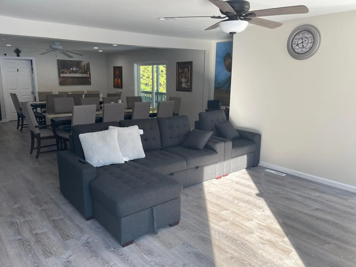 Comfortable and welcoming relaxation lounge