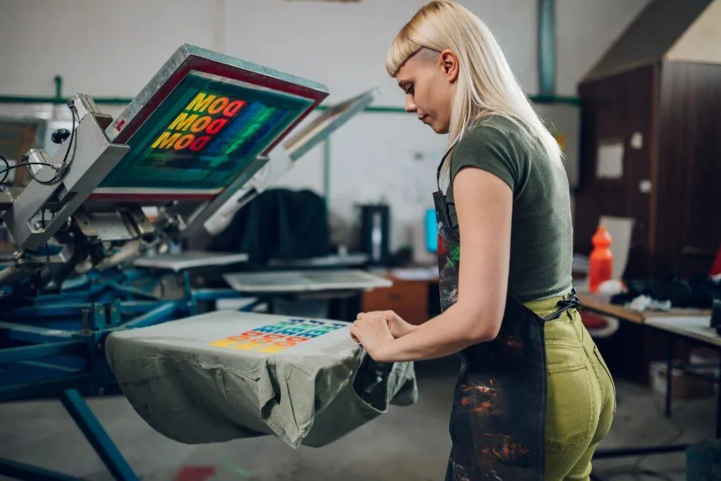 See Our Print Work in Action - Print Operator Working