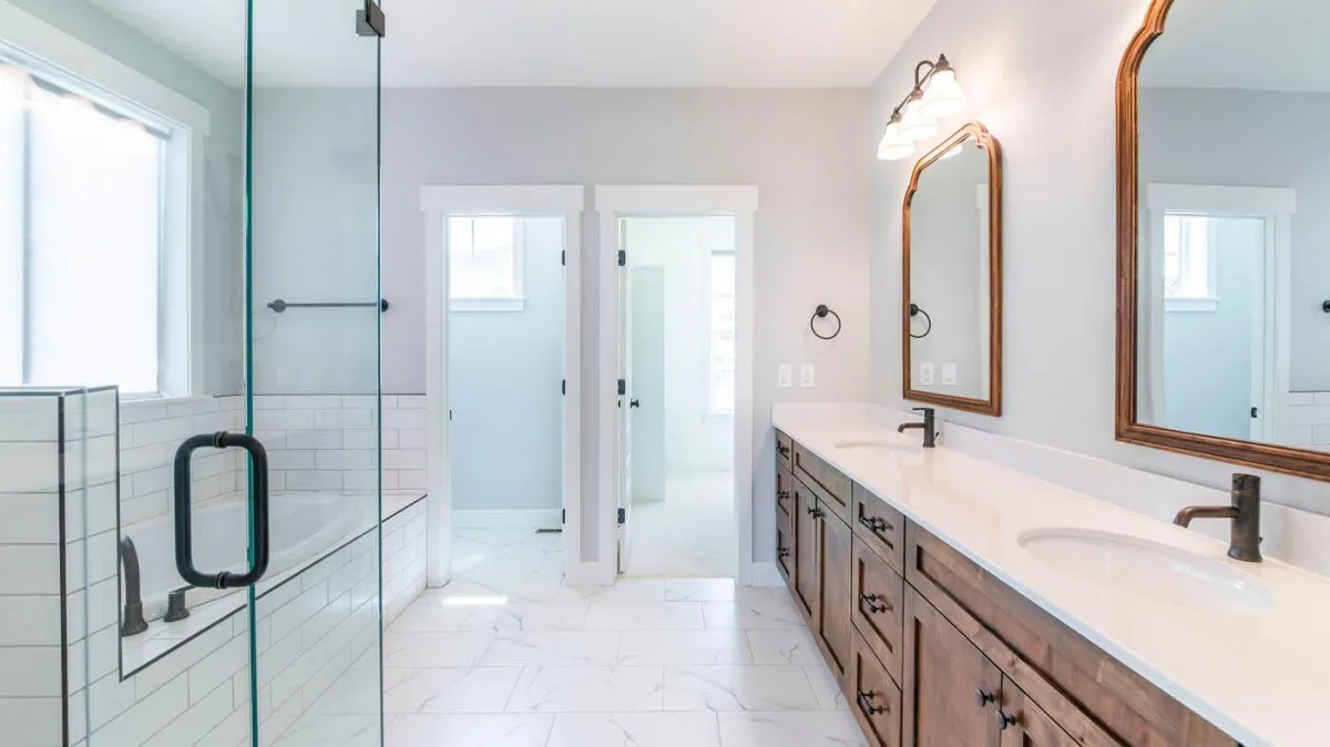 Modern shower with white vertical tiles