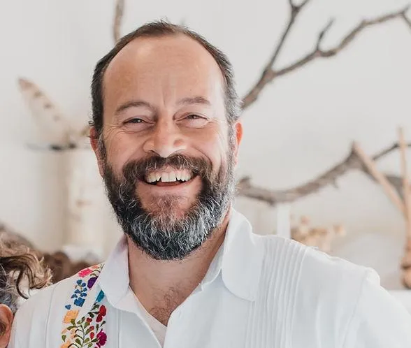 Dr. Eric Baumgartner
