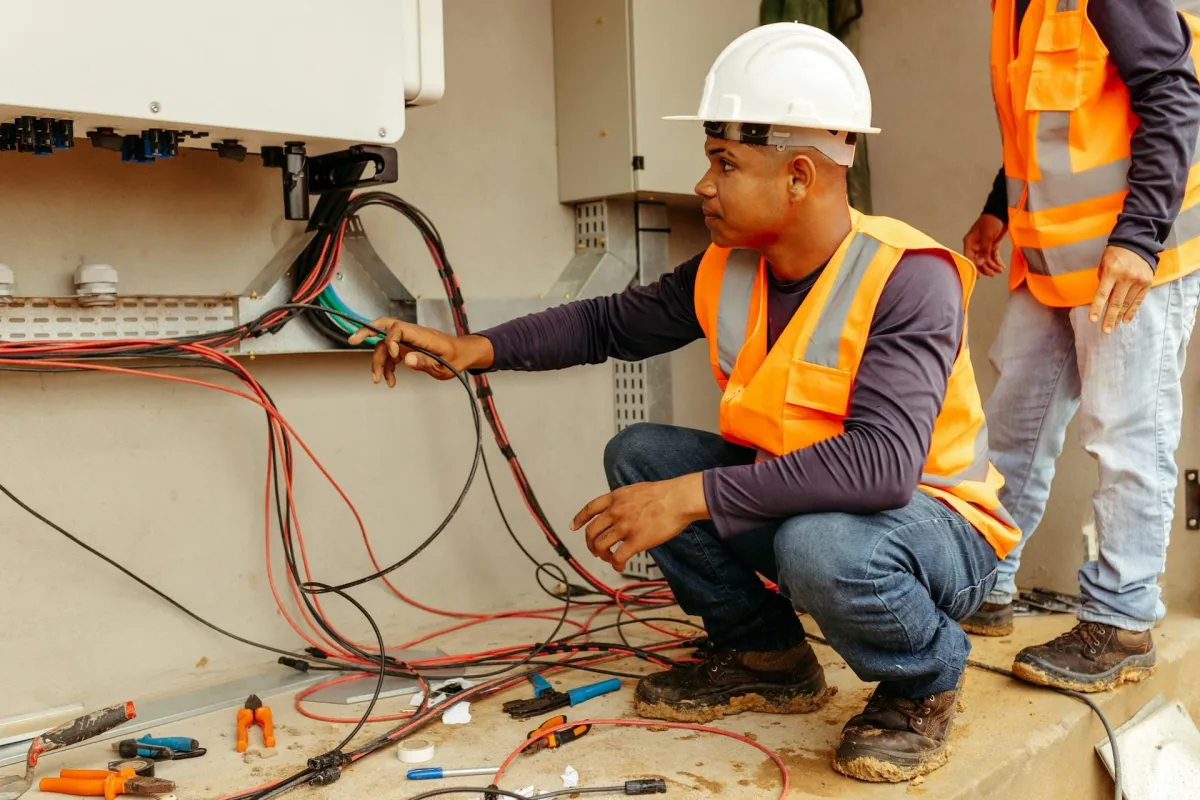 Do Independent Contractors in Georgia Need Their Own Insurance?