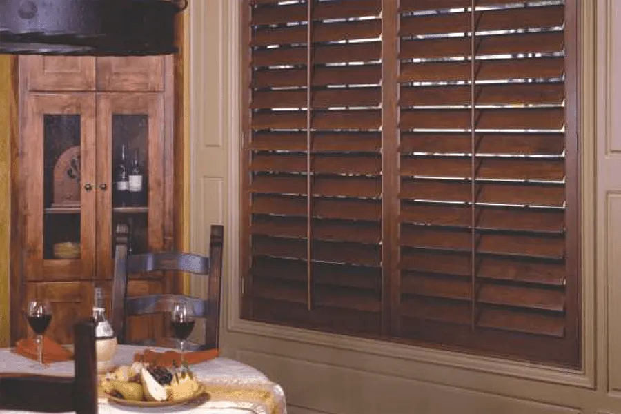 Restaurant wooden shutters