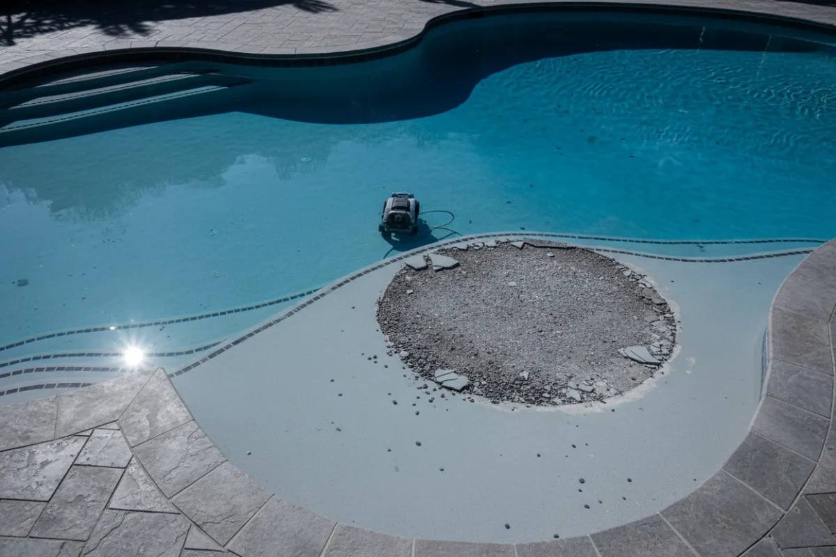 Commercial pool repair