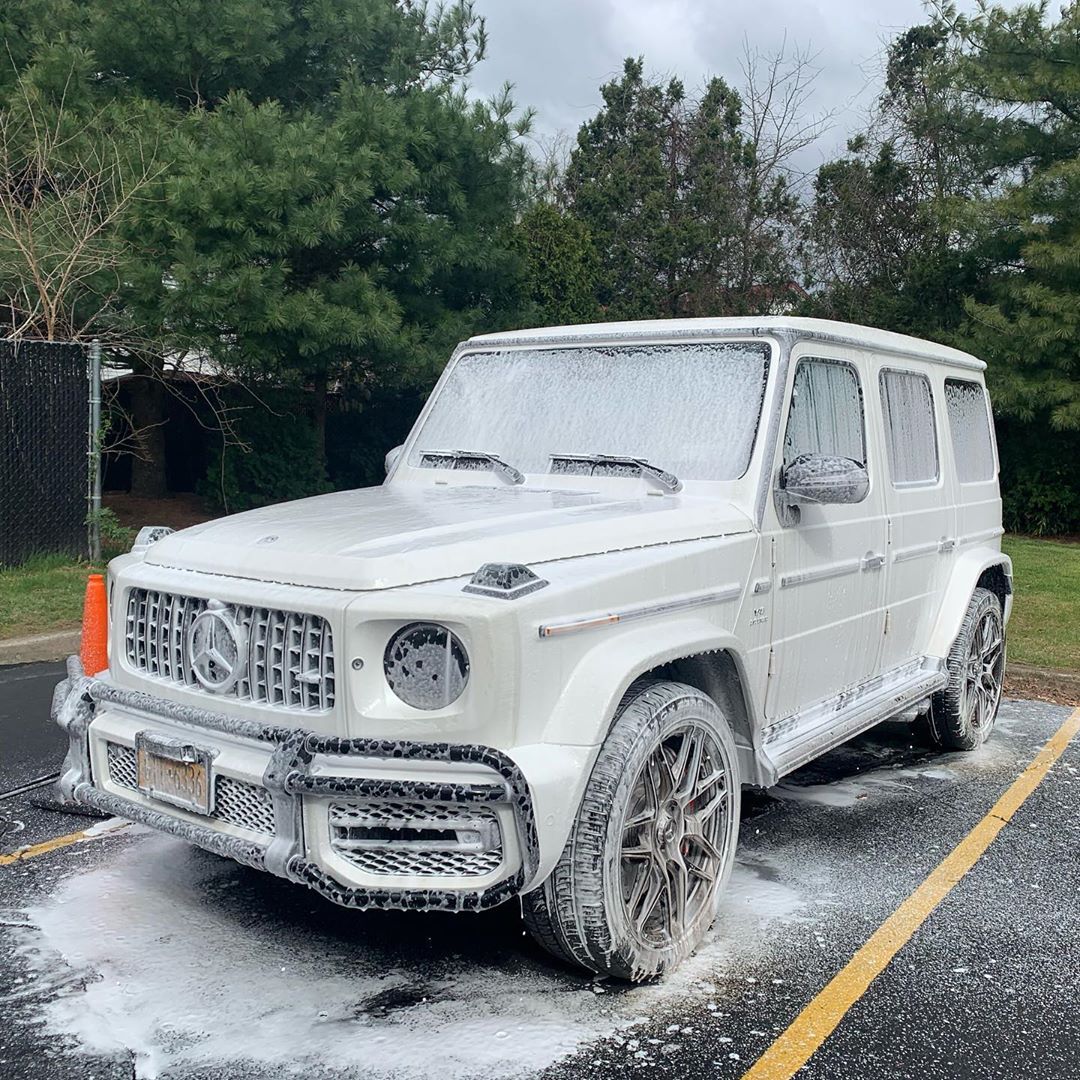 White Mercedes G-Wagon