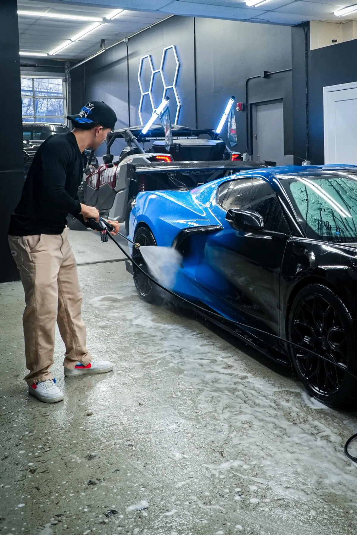Tourbillon Wraps workshop - professional car detailing