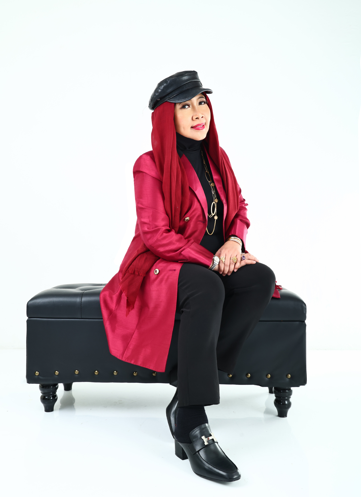 Roza - Professional Real Estate Agent