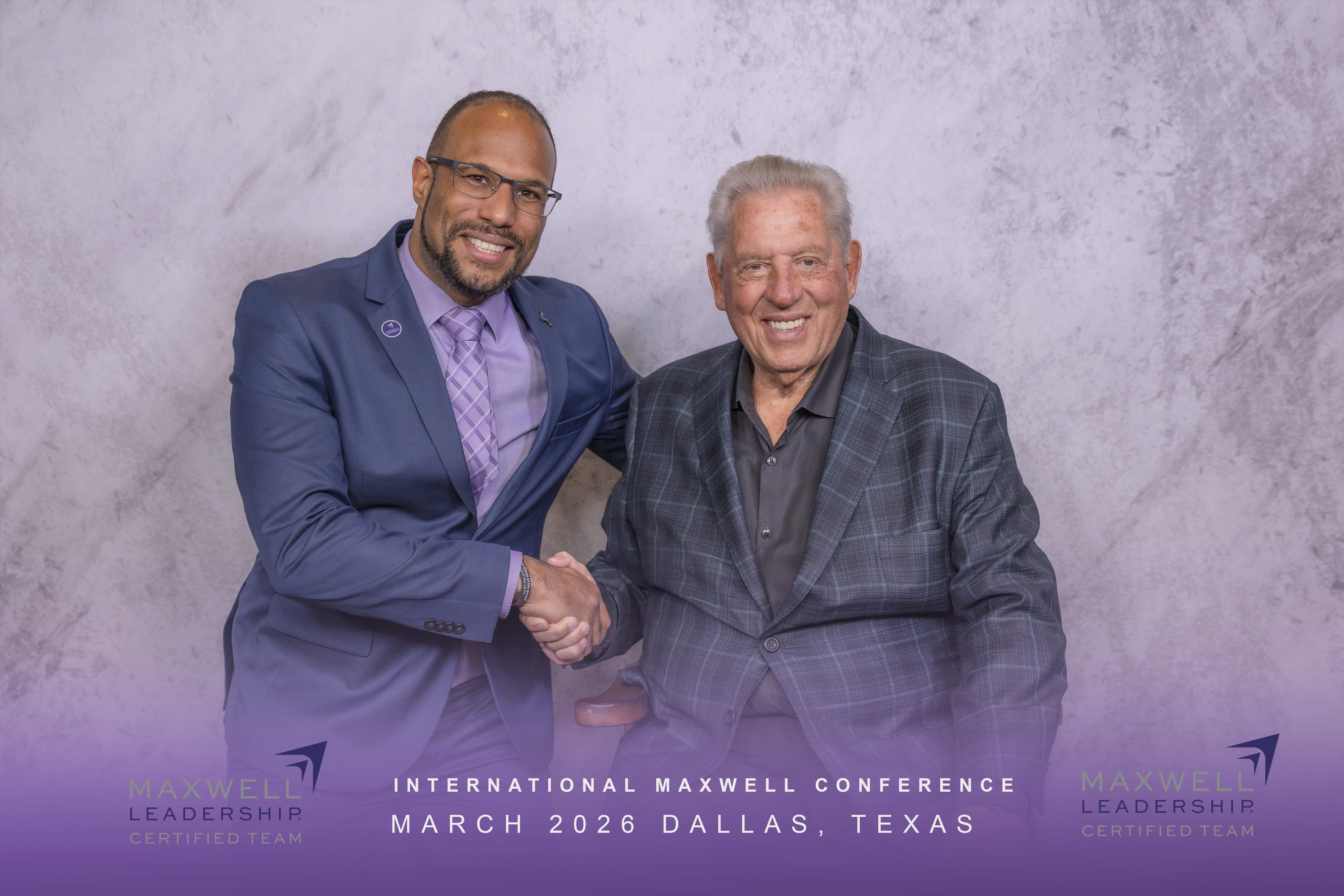 Frank met John Maxwell