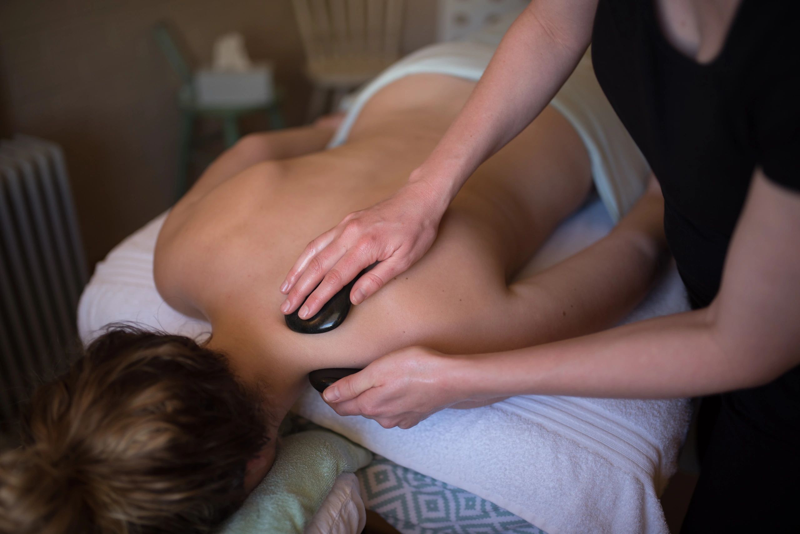 Remedial Hot Stones Therapy