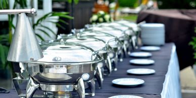 Chaffing and Serving Dishes