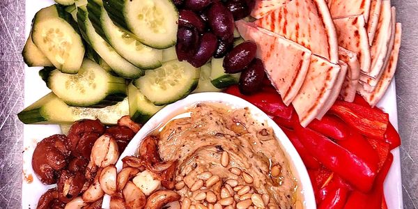 Hummus and Veggie Tray