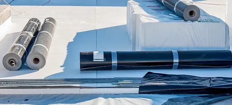 Commercial roofing service photo