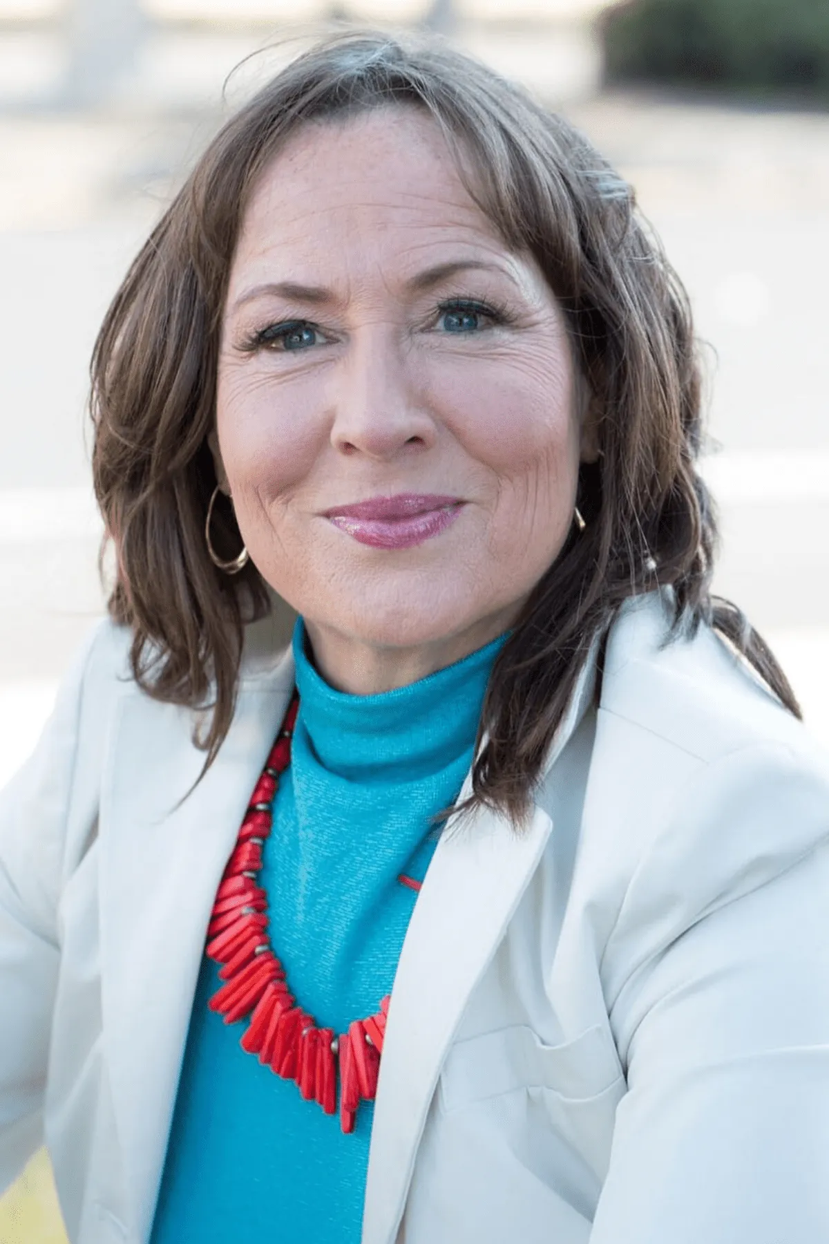Dr. Beth Halbert