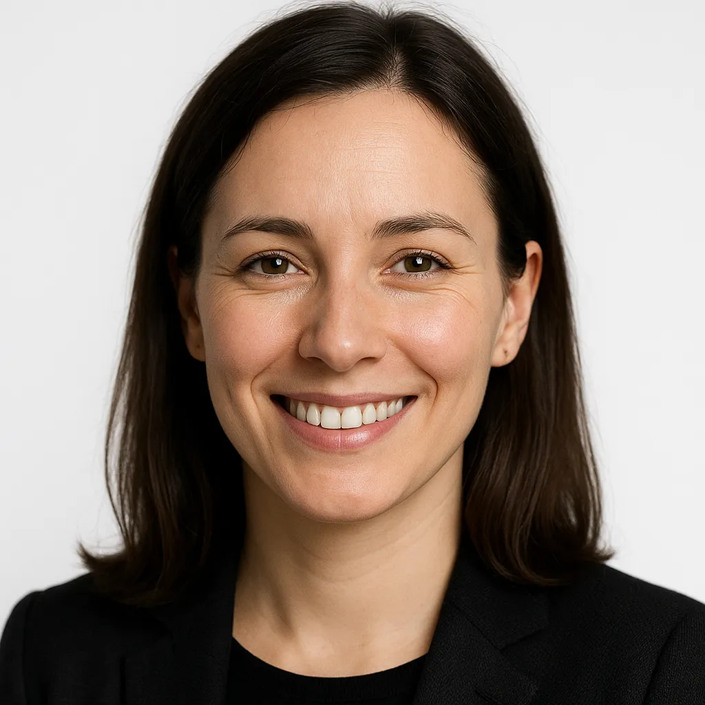 Close-up avatar of a satisfied female member, early 30s, smiling at camera with soft studio lighting, cropped 1:1 square.
