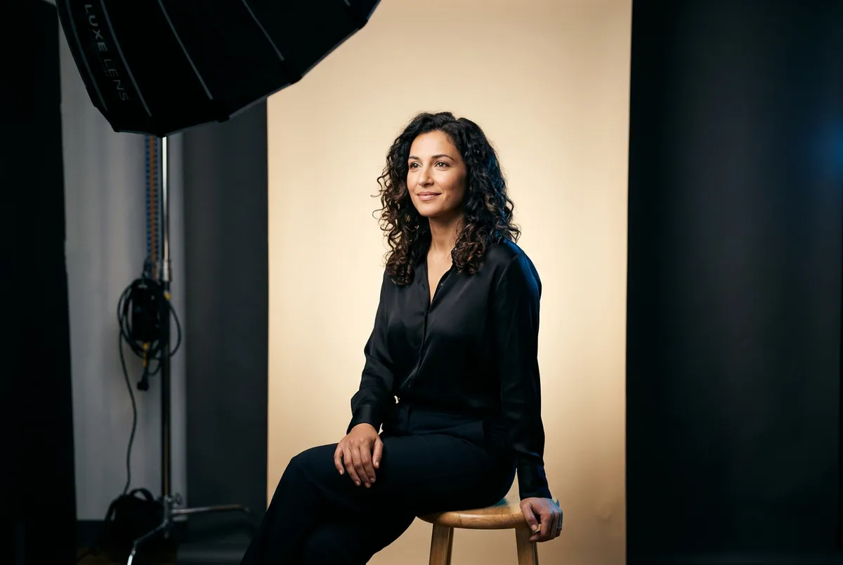 Luxe Lens glamour portrait studio booth with professional lighting